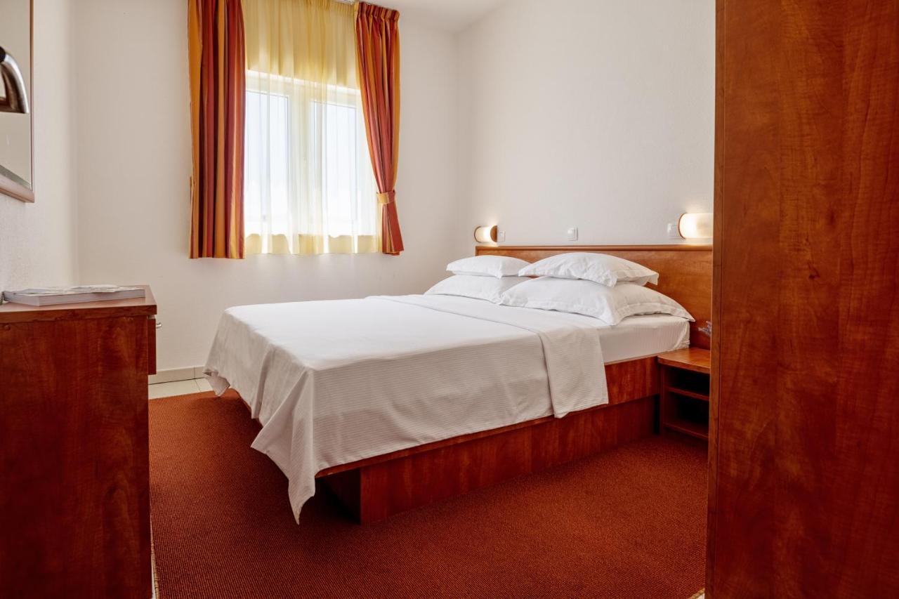 Hotel Posejdon Neum Exteriör bild