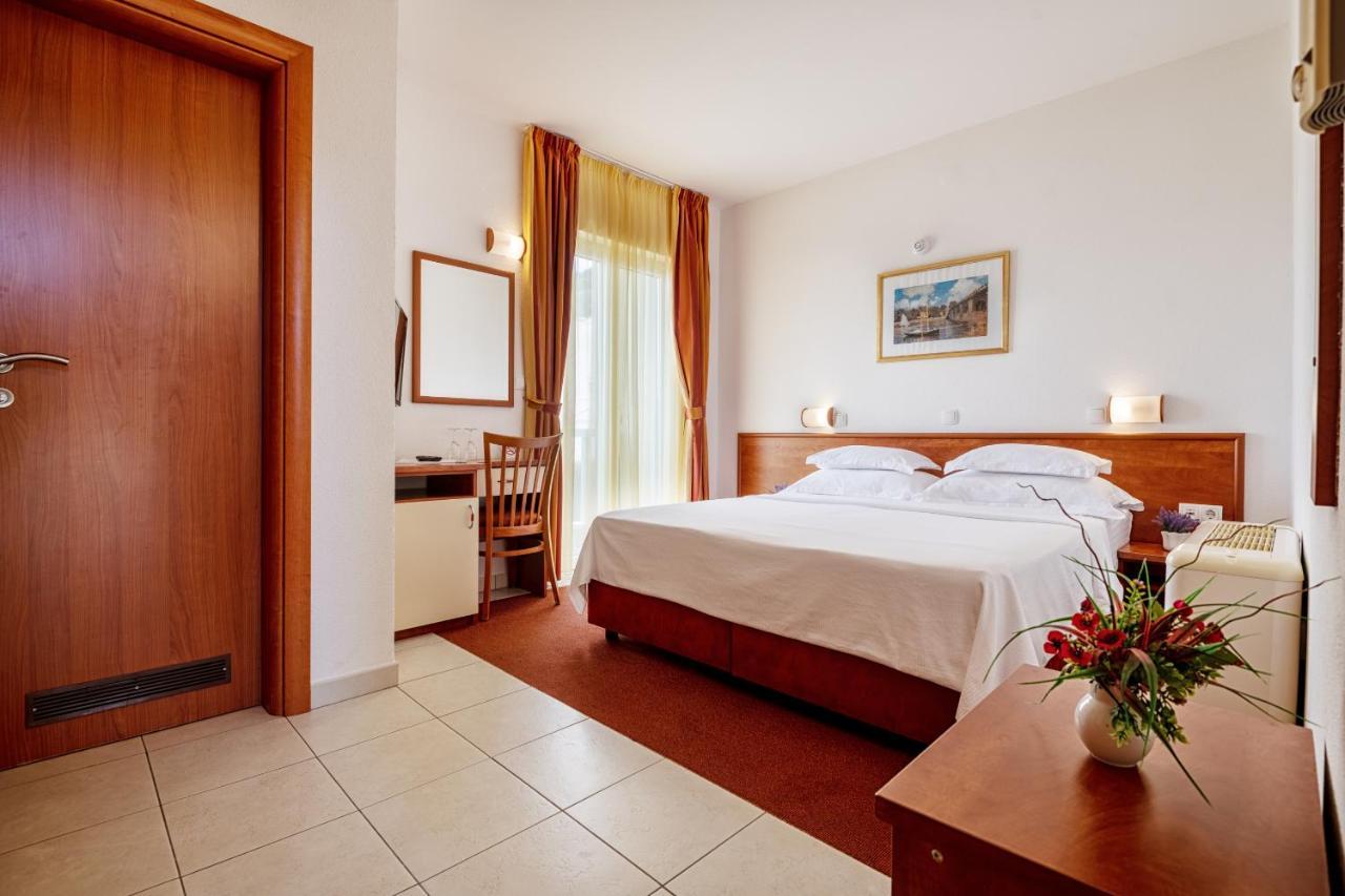 Hotel Posejdon Neum Exteriör bild